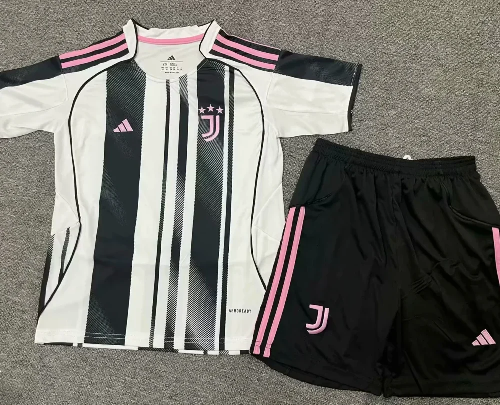 2025/2026 Juventus Home FootballShirt Kids Size 1:1 Thai Quality