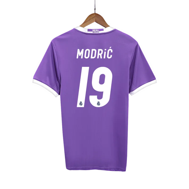 Vintage Soccer Jersey MODRIĆ #19 Real Madrid Away 2016/17